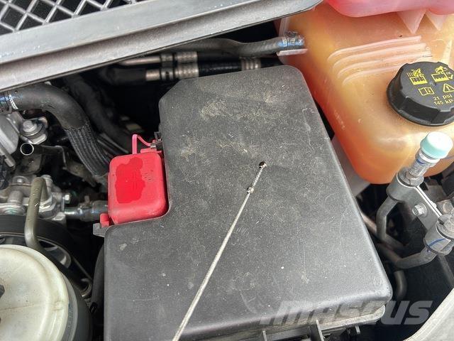 LDV Deliver 9 شاحنة مقفلة