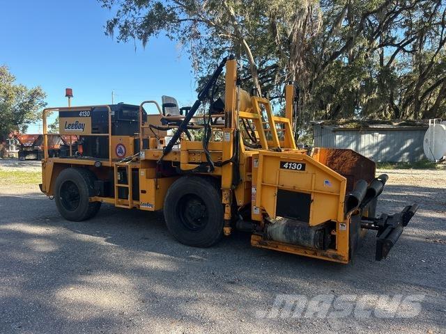 LeeBoy 4130 ملحقات ماكينات الأسفلت