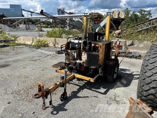 LeeBoy L250T عربات نقل المواد