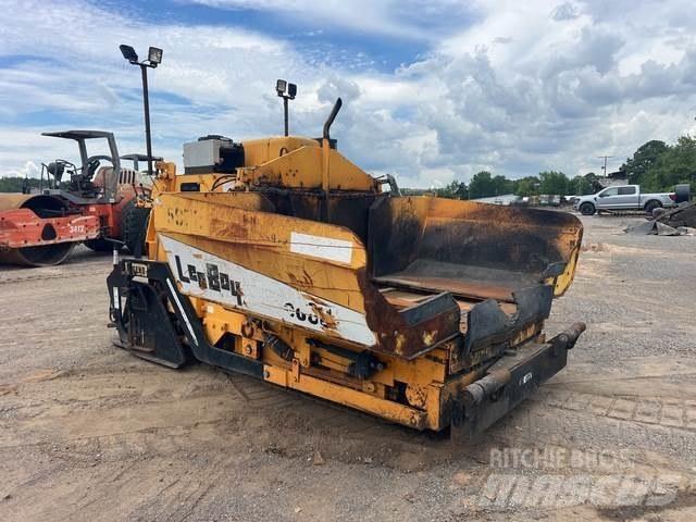 LeeBoy L5000T معدات السفلتة