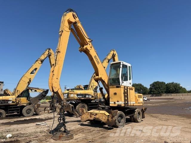 Liebherr A902 مناولات المخلفات / مناولات صناعية