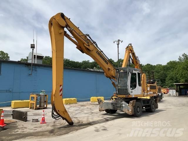 Liebherr A924C مناولات المخلفات / مناولات صناعية