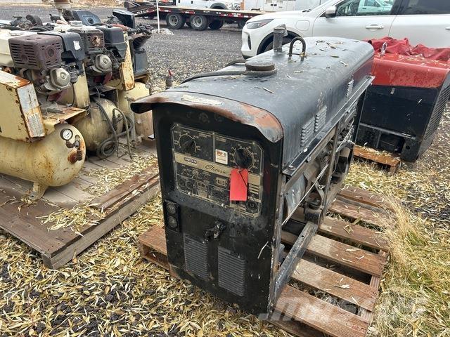 Lincoln  ماكينات لحام