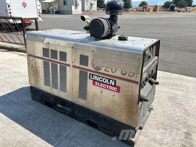 Lincoln DC600 ماكينات لحام