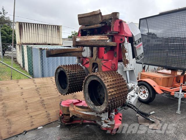 Log Max 1000XT معدات البناء - غير ذلك