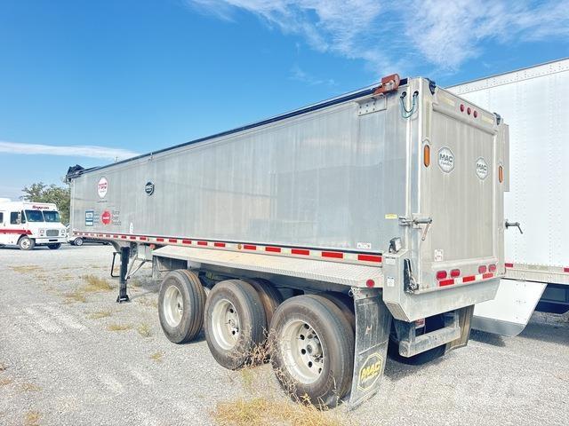 MAC  أنصاف المقطورات ذات سطح متحرك