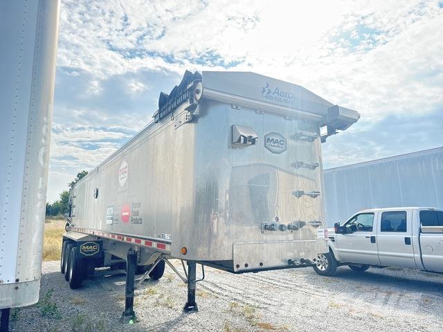 MAC  أنصاف المقطورات ذات سطح متحرك