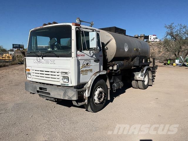 Mack  شاحنات خرسانة