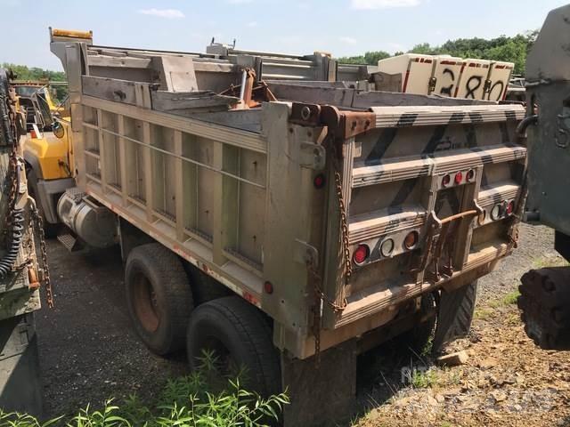Mack 600 حراثات ونصول الجليد