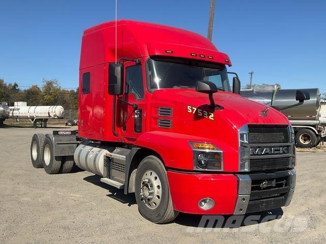 Mack AN64T وحدات الجر