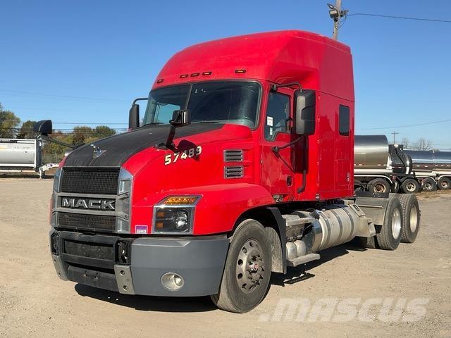 Mack AN64T وحدات الجر