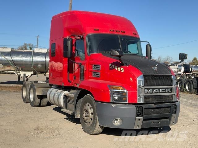 Mack AN64T وحدات الجر
