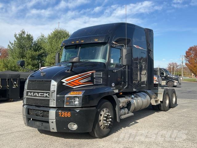 Mack AN64T وحدات الجر