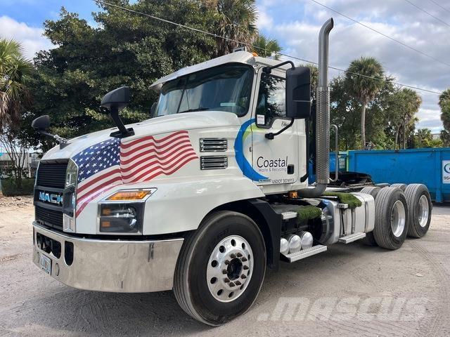 Mack AN64T وحدات الجر