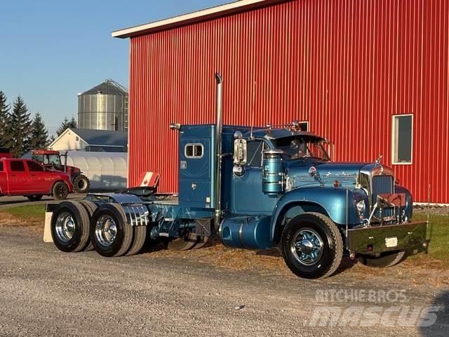 Mack B-61 وحدات الجر