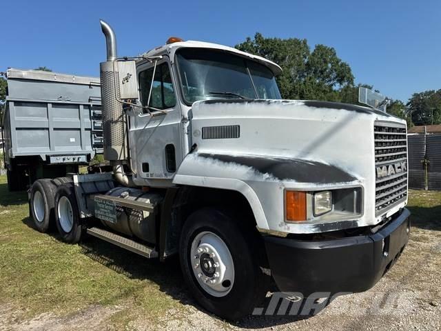 Mack CH600 وحدات الجر