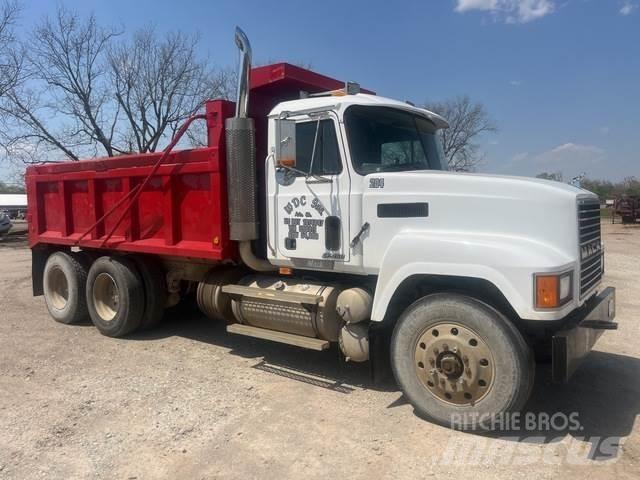 Mack CH613 شاحنات قلابة