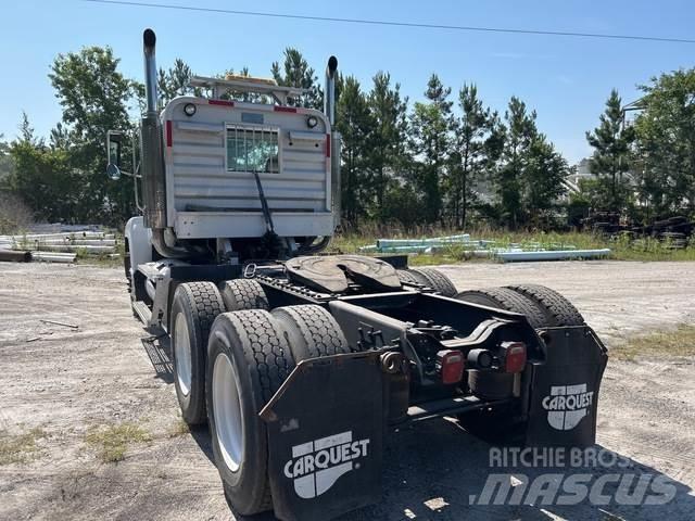 Mack CH613 وحدات الجر