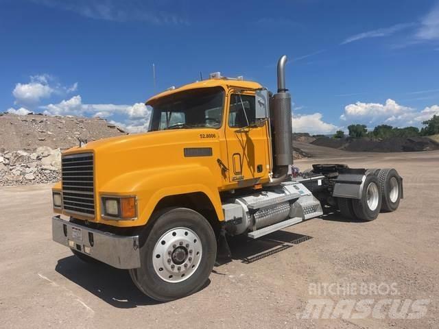 Mack CH613 وحدات الجر