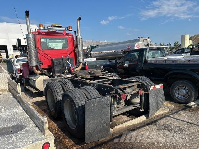 Mack CH613 وحدات الجر