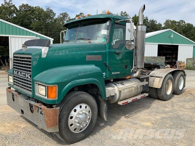 Mack CHN613 وحدات الجر