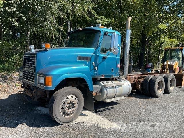 Mack CHU613 كابينة والداخلية