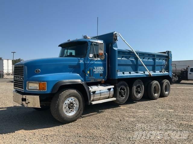 Mack CL713 شاحنات قلابة