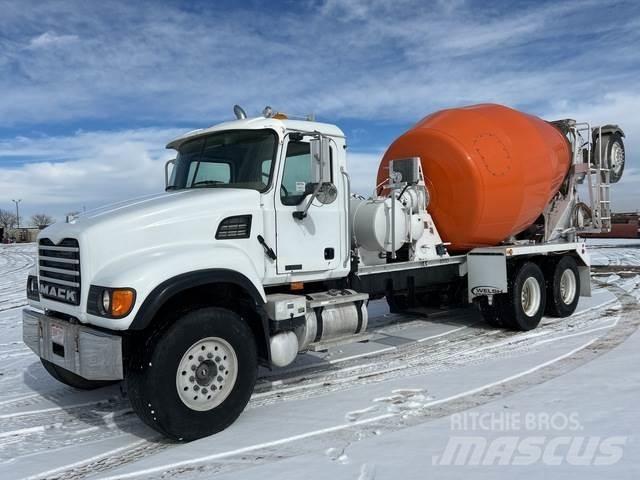 Mack CV513 شاحنات أخرى