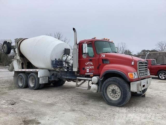 Mack CV513 شاحنات أخرى