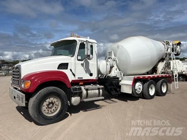 Mack CV513 شاحنات أخرى