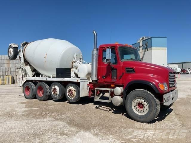 Mack CV513 شاحنات أخرى