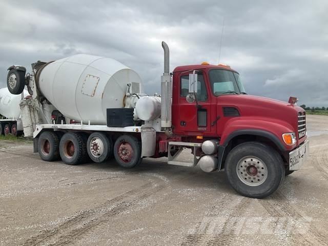 Mack CV513 شاحنات أخرى