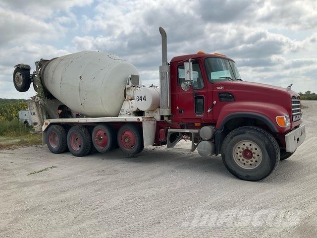 Mack CV513 شاحنات أخرى