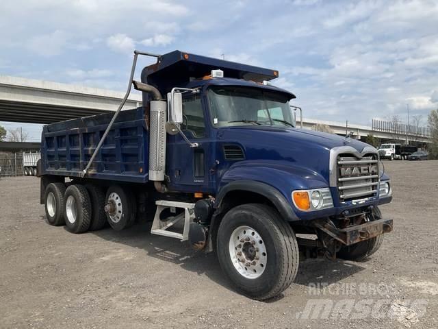 Mack CV713 شاحنات قلابة
