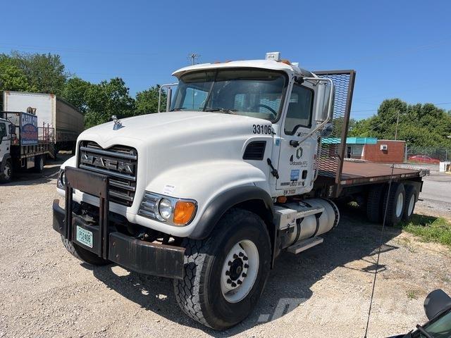 Mack CV713 شاحنات مسطحة/مفصلية الجوانب