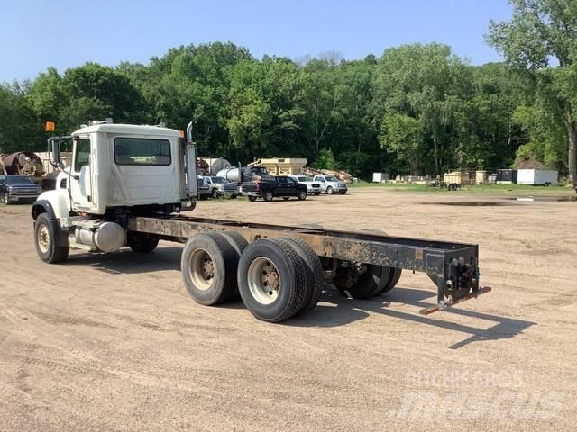 Mack CV713 كابينة والداخلية