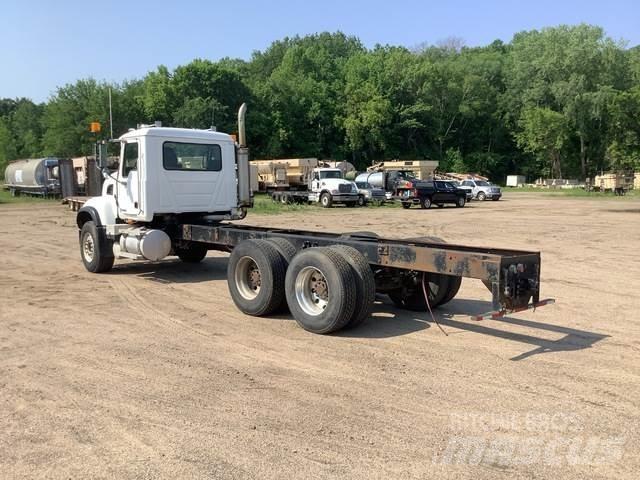 Mack CV713 كابينة والداخلية
