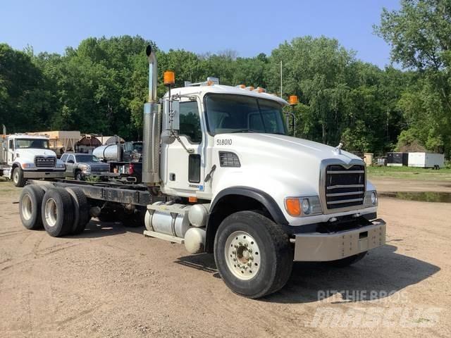Mack CV713 كابينة والداخلية