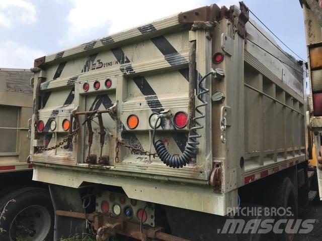 Mack CV713 شاحنات قلابة