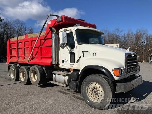 Mack CV713 شاحنات قلابة