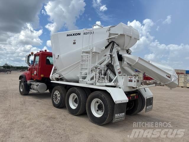 Mack CV713 شاحنات أخرى