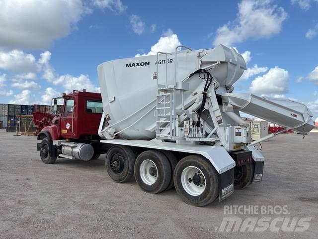 Mack CV713 شاحنات أخرى