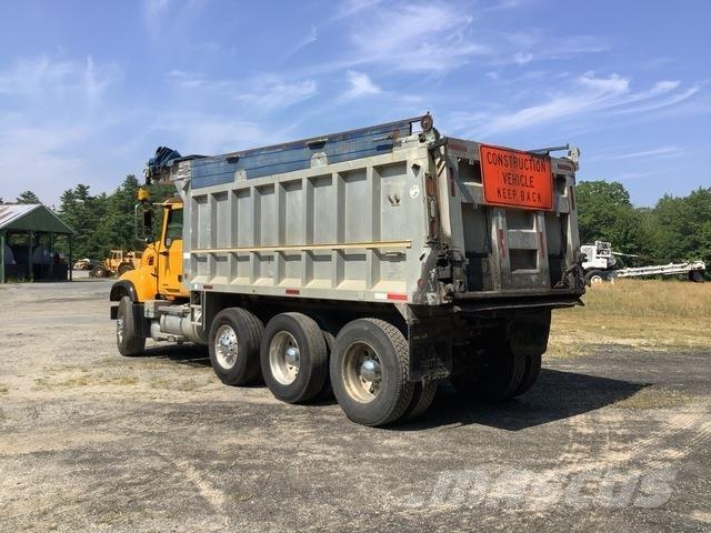 Mack CV713 شاحنات قلابة