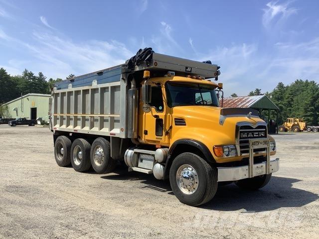Mack CV713 شاحنات قلابة