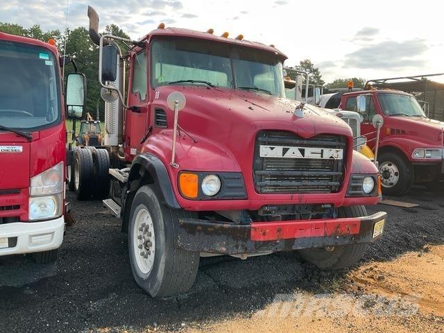 Mack CV713 كابينة والداخلية