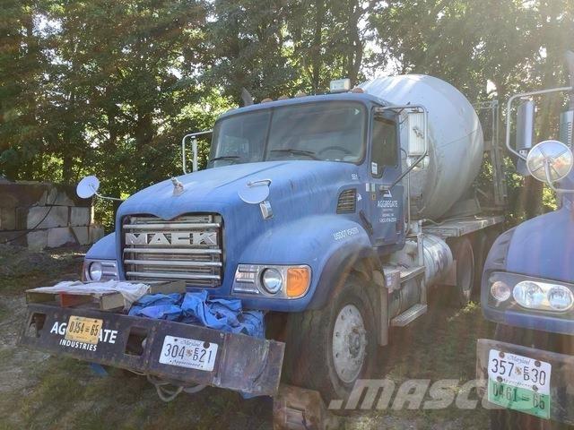 Mack CV713 شاحنات قلابة