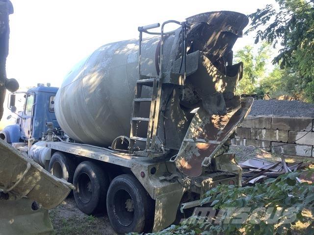 Mack CV713 شاحنات قلابة