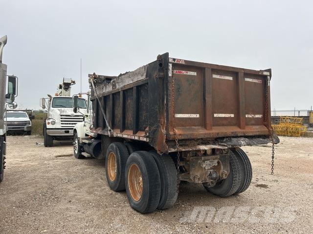 Mack CV713 شاحنات قلابة