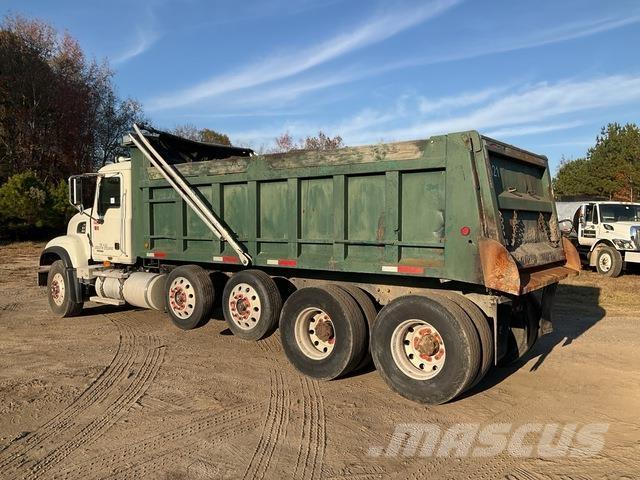 Mack CV713 شاحنات قلابة