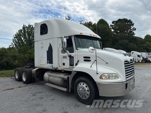 Mack CXP613 وحدات الجر